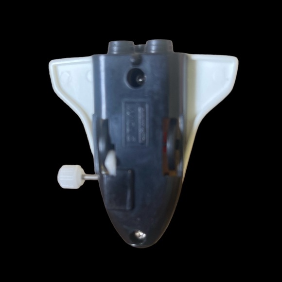 Tomy SPACE SHUTTLE Pop-Up Astronaut Vintage 2 1/4” Toy Wind-Up - Picture 4 of 4